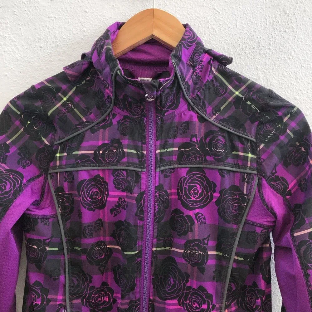 IVIVVA By Lululemon Trail‎ Runner Lightweight Jacket Size 14